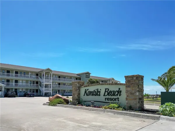 $219,900 | 2290 North Fulton Beach Road, Unit 214, Rockport, TX 78382