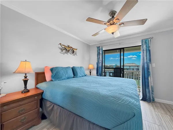 $219,900 | 2290 North Fulton Beach Road, Unit 214, Rockport, TX 78382