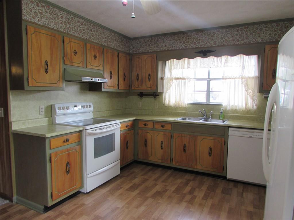 1691 Huckaby Road Waycross, GA 31503 - Photo 4 of 14