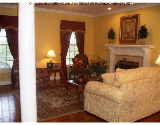 443 Peach Ridge Road Hurricane, WV 25526 - Photo 11 of 16 Living Room.