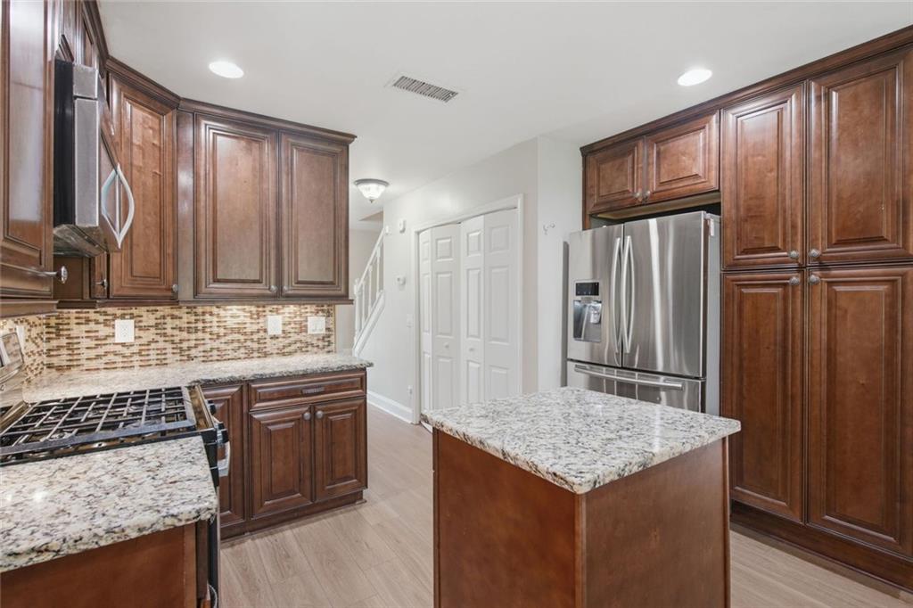 1960 Rocksram Drive Buford, GA 30519 - Photo 13 of 43