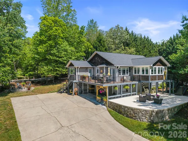 $675,000 | 335 Village Boulevard, Lake Lure, NC 28746