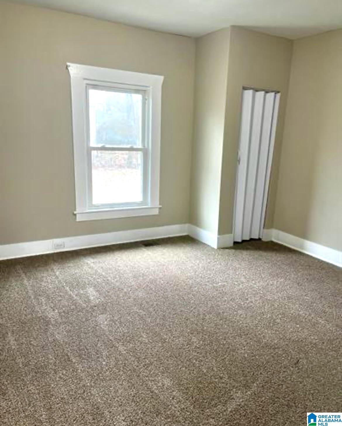 516 Fulton Avenue Southwest Birmingham, AL 35211 - Photo 7 of 9