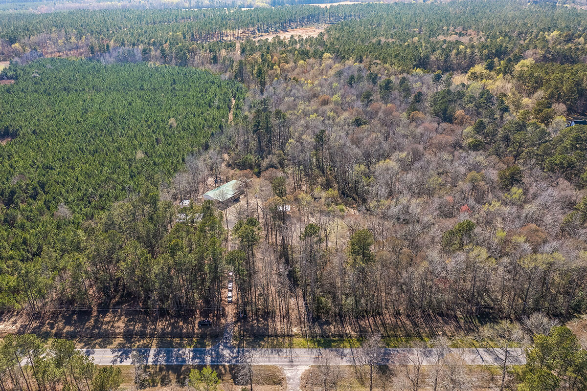 4485 State Road Ridgeville, SC 29472 - Photo 5 of 18 5