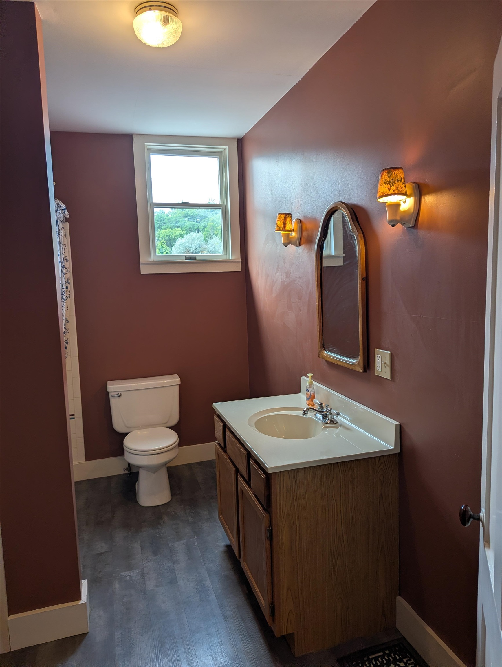 447 Elm Street Chester, VT 05143 - Photo 21 of 25 Gallery Image 21