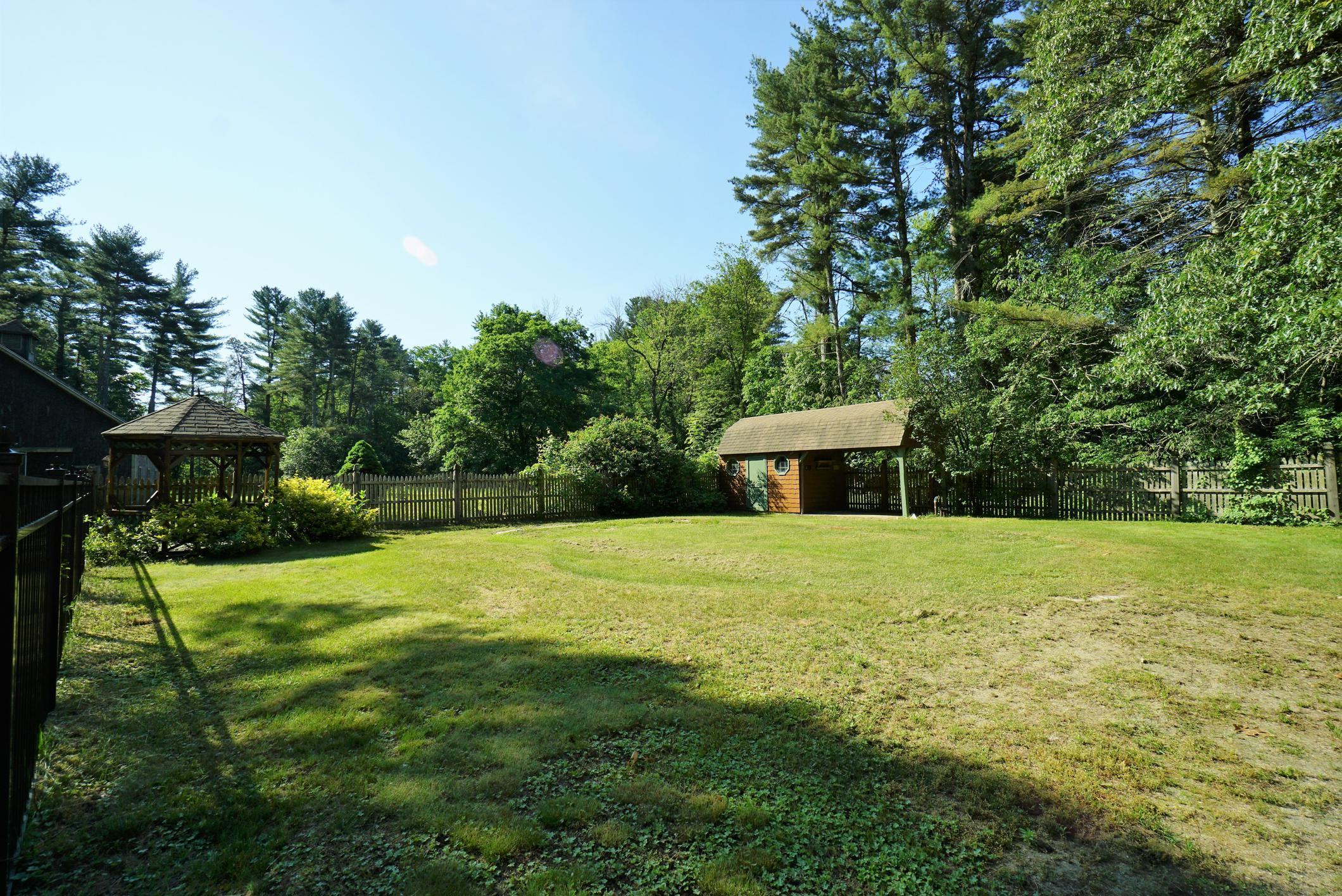 108 Windham Road Pelham, NH 03076 - Photo 28 of 40