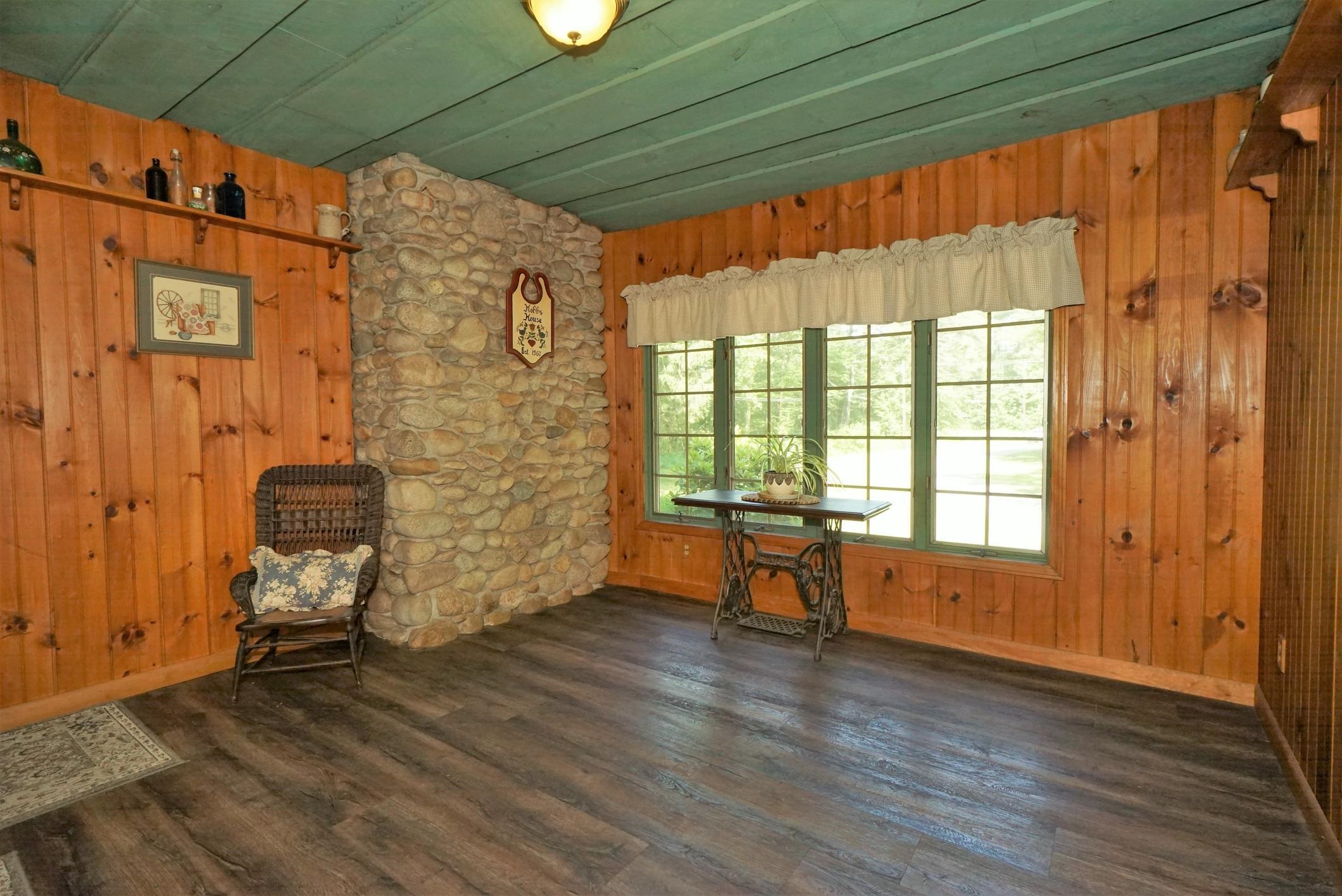108 Windham Road Pelham, NH 03076 - Photo 6 of 40