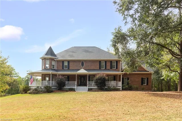 $982,500 | 410 Niblick Drive, Summerfield, NC 27358
