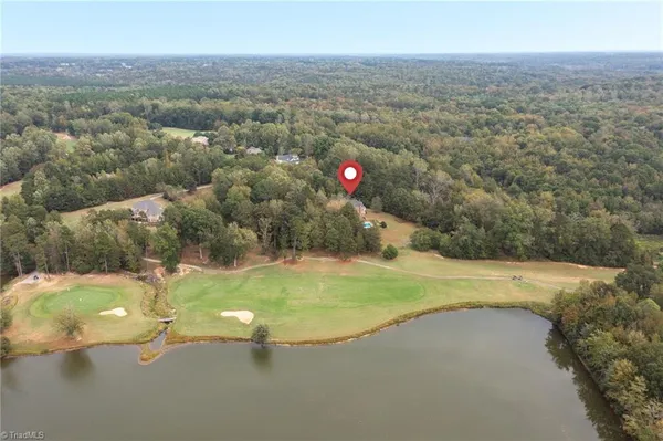 $982,500 | 410 Niblick Drive, Summerfield, NC 27358