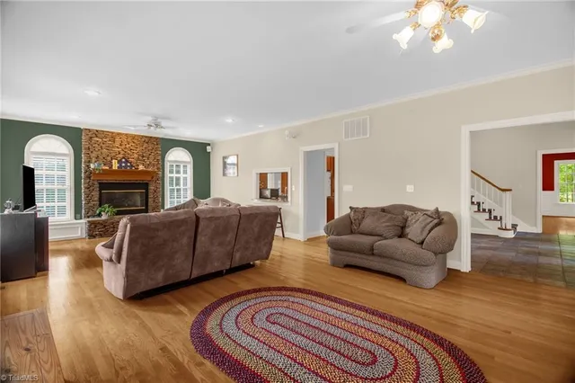 $982,500 | 410 Niblick Drive, Summerfield, NC 27358