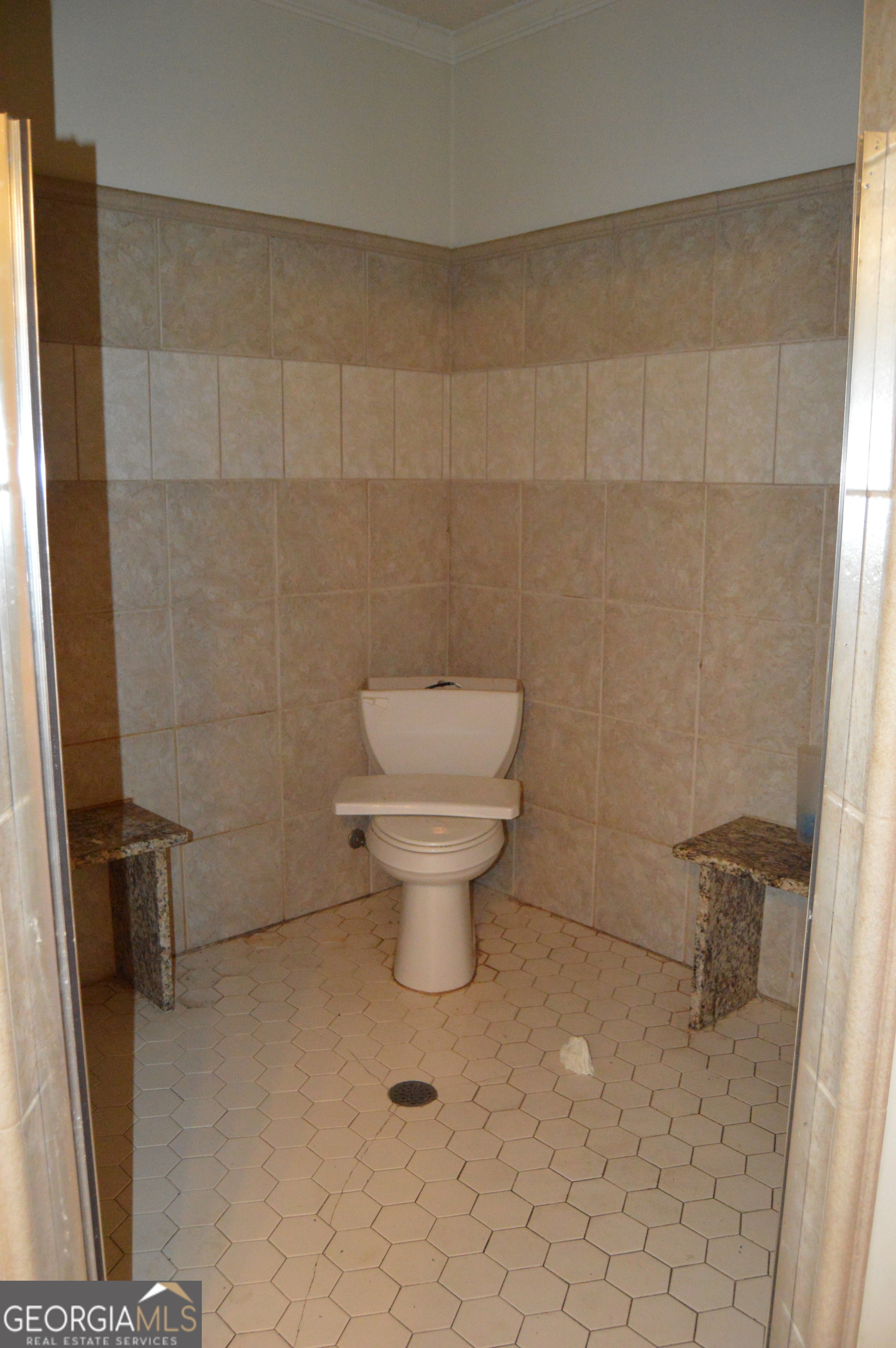 424 Law House Road Toccoa, GA 30577 - Photo 23 of 38 a bathroom with a toilet