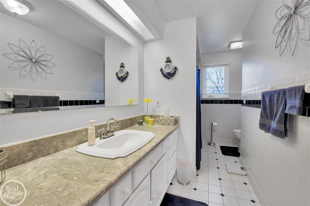 71450 Coon Creek Road Armada, MI 48005 - Photo 18 of 37 50068258-17.JPG