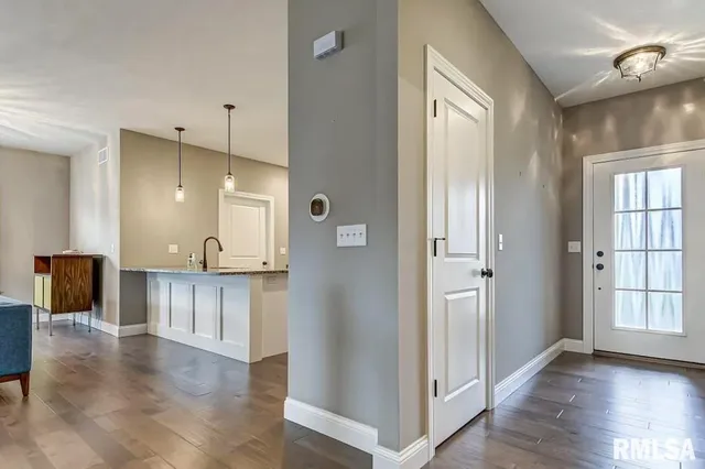 $2,700 | 3309 Telford Drive, Springfield, IL 62711