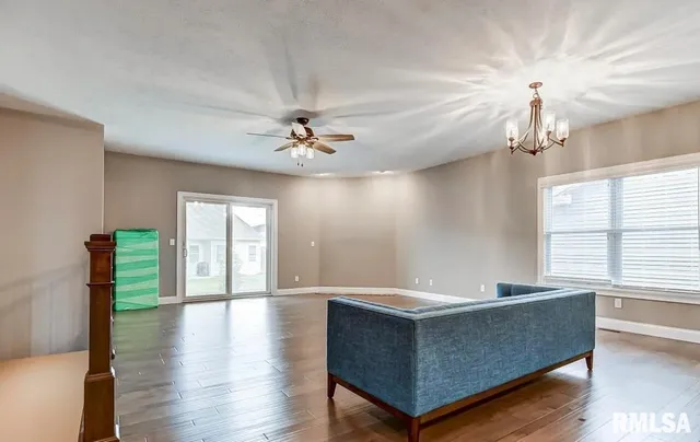 $2,700 | 3309 Telford Drive, Springfield, IL 62711