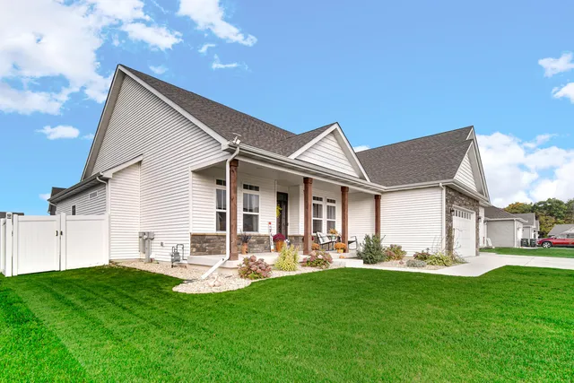 $450,000 | 1732 Stellar Street, Hobart, IN 46342