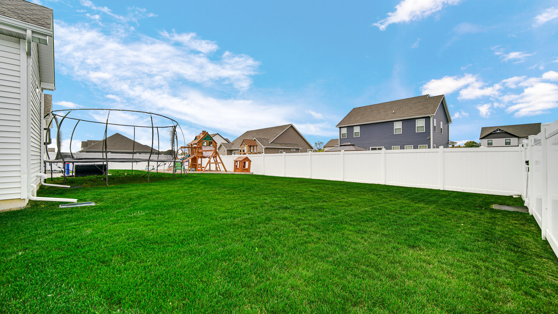 1732 Stellar Street Hobart, IN 46342 - Photo 29 of 31 1919x1080