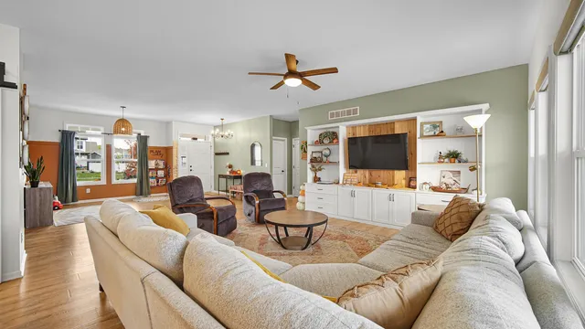 $450,000 | 1732 Stellar Street, Hobart, IN 46342