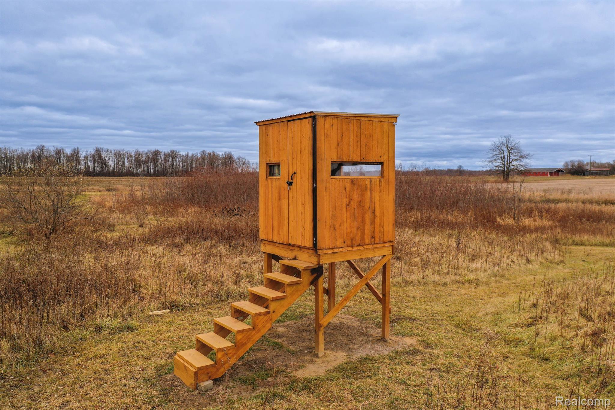 7446 North Lapeer Road Fostoria, MI 48435 - Photo 37 of 41 New Hunting Blind, windproofed