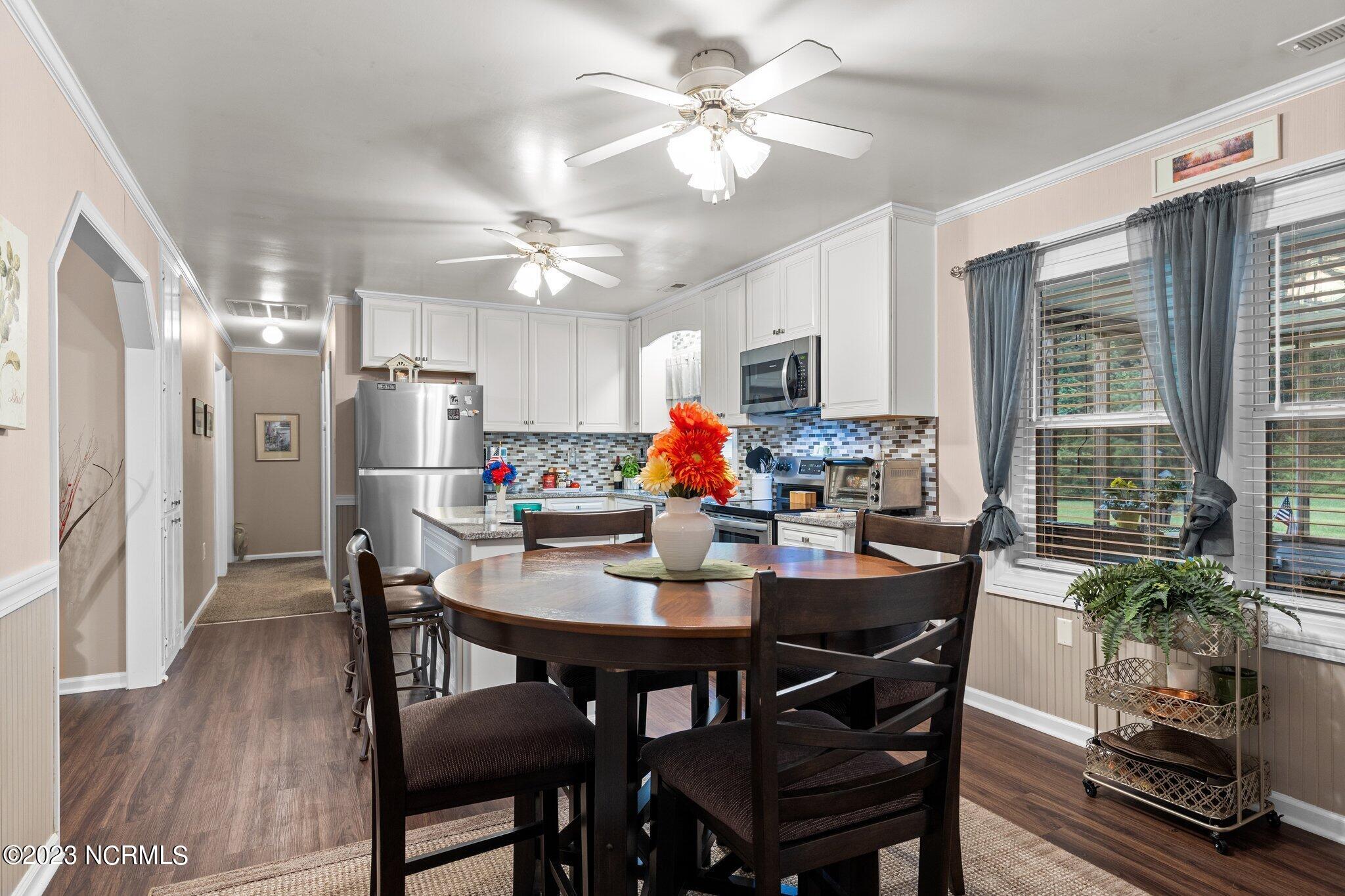 448 McCabe Road Newport, NC 28570 - Photo 22 of 52 24-web-or-mls-_S3A8435