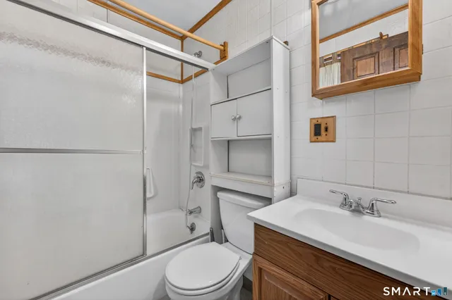 $539,900 | 30 Beach View Road, Voluntown, CT 06384