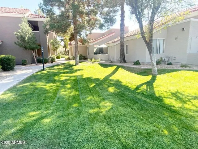 $193,000 | 2929 West Yorkshire Drive, Unit 1040, Phoenix, AZ 85027