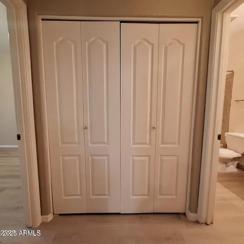 $193,000 | 2929 West Yorkshire Drive, Unit 1040, Phoenix, AZ 85027