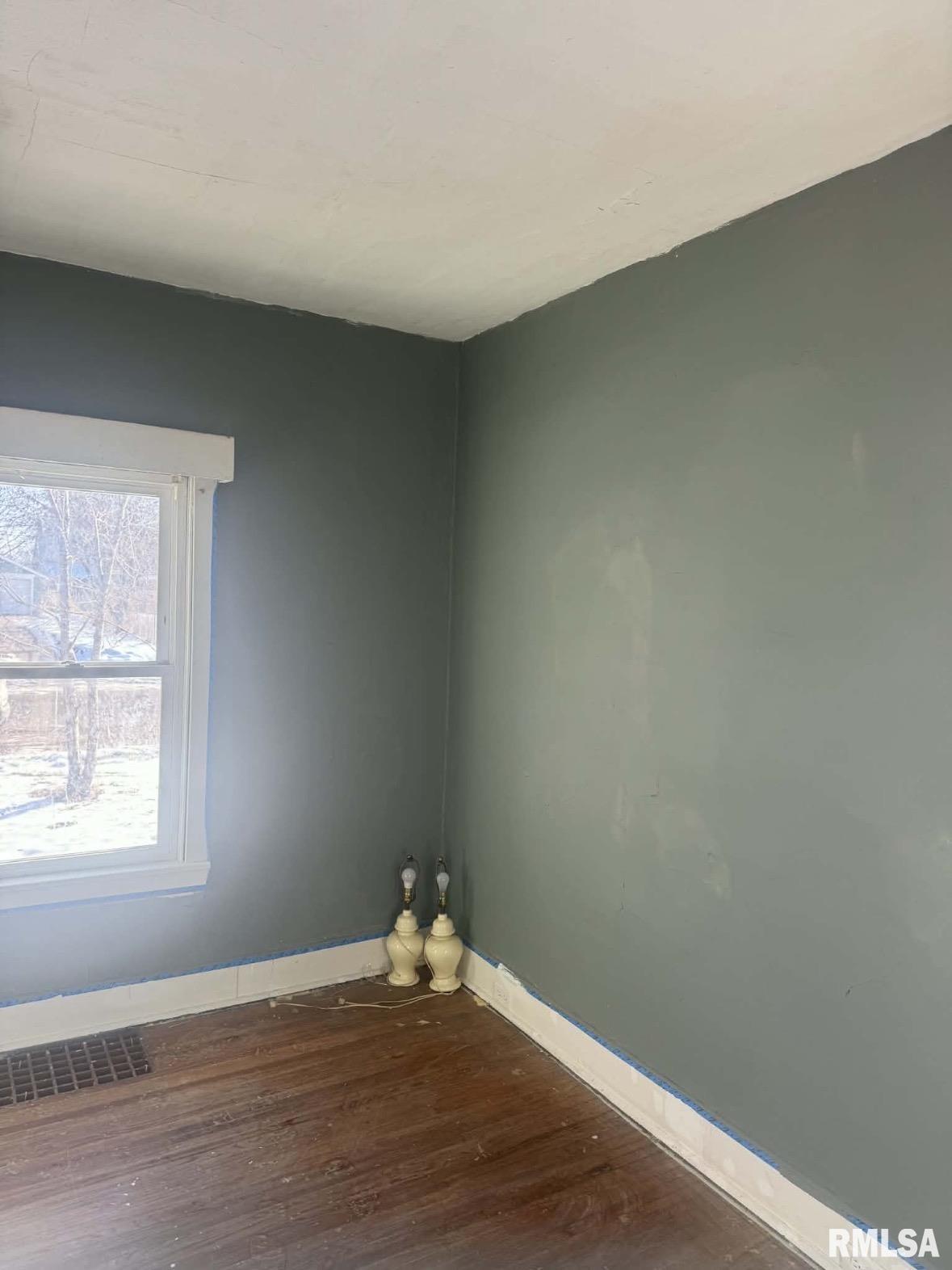 205 2nd Street South Pekin, IL 61564 - Photo 5 of 20