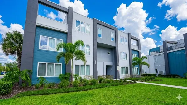 $234,999 | 7760 Sandy Ridge Drive, Unit 116, Reunion, FL 34747
