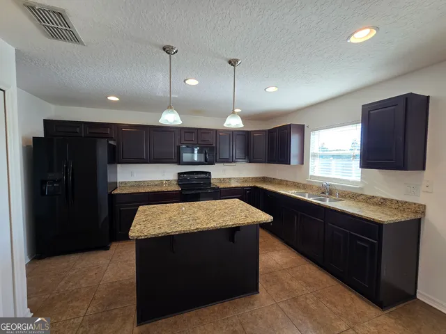 $2,350 | 127 Cedar Cir Drive, Kingsland, GA 31548