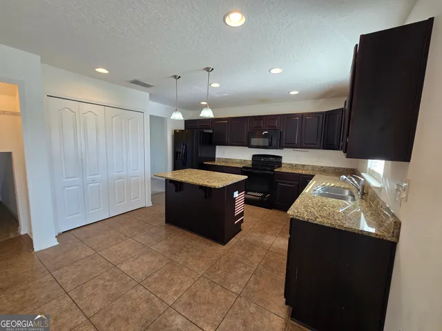 $2,350 | 127 Cedar Cir Drive, Kingsland, GA 31548