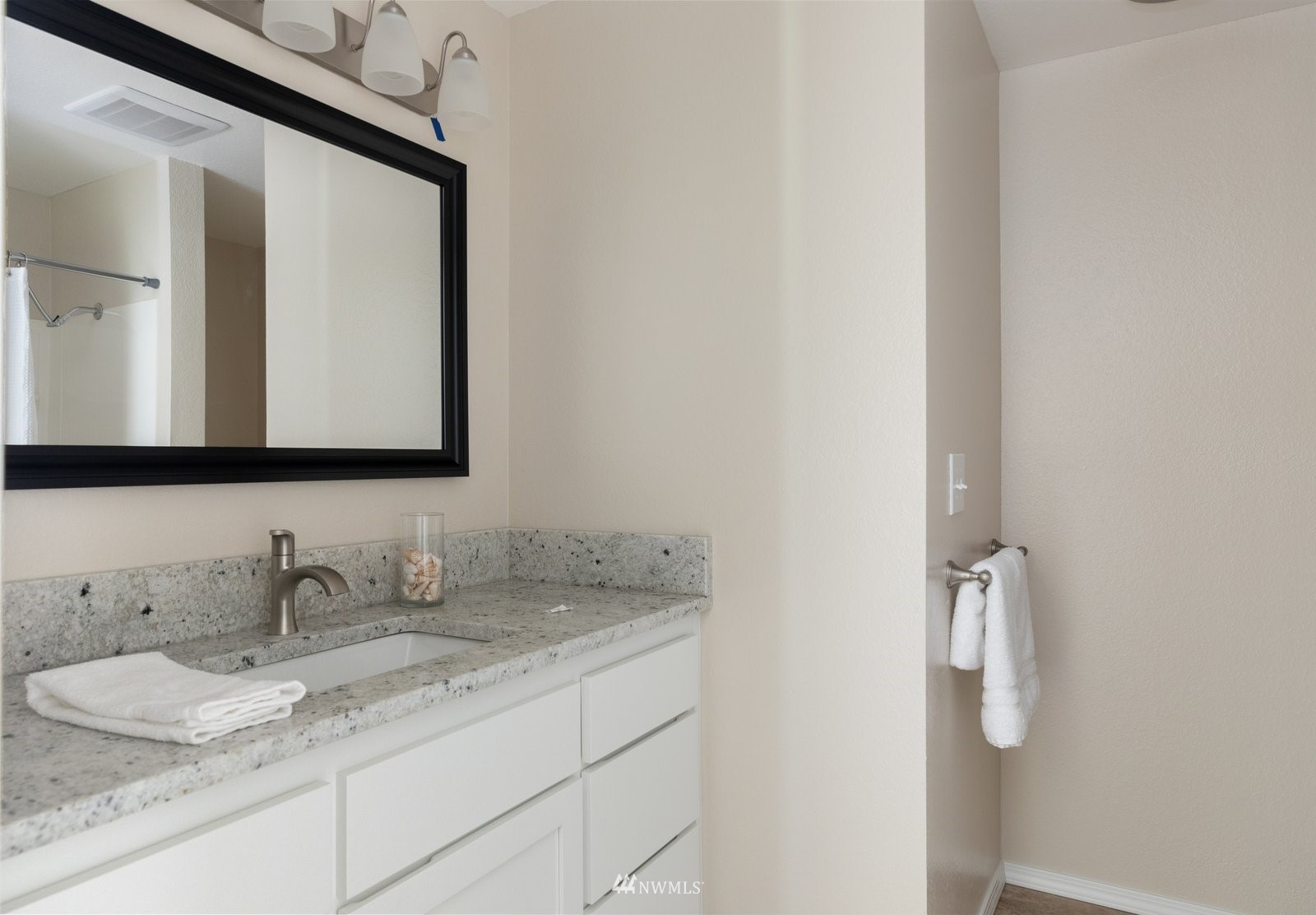 2935 North Slater Road Oak Harbor, WA 98277 - Photo 11 of 31 Gallery Image 11