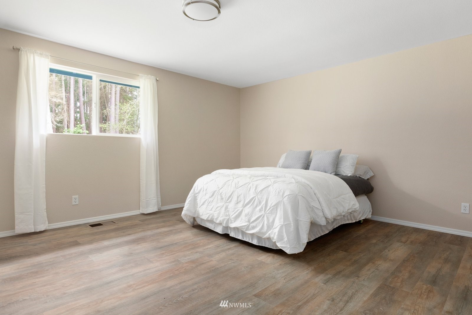 2935 North Slater Road Oak Harbor, WA 98277 - Photo 12 of 31 Gallery Image 12