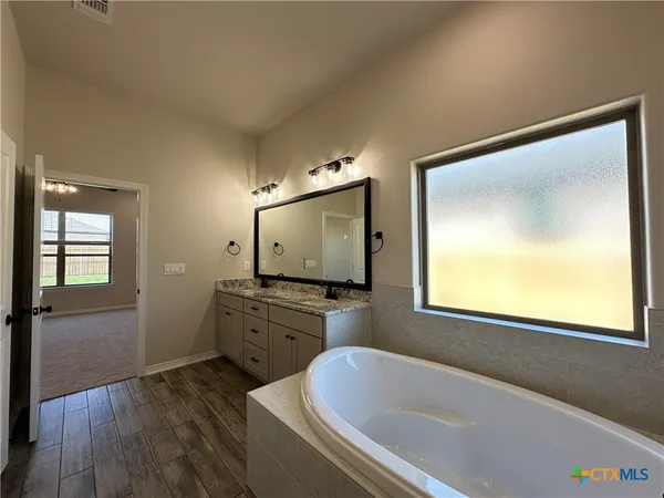 $415,000 | 2012 Yarrow Road, Temple, TX 76502