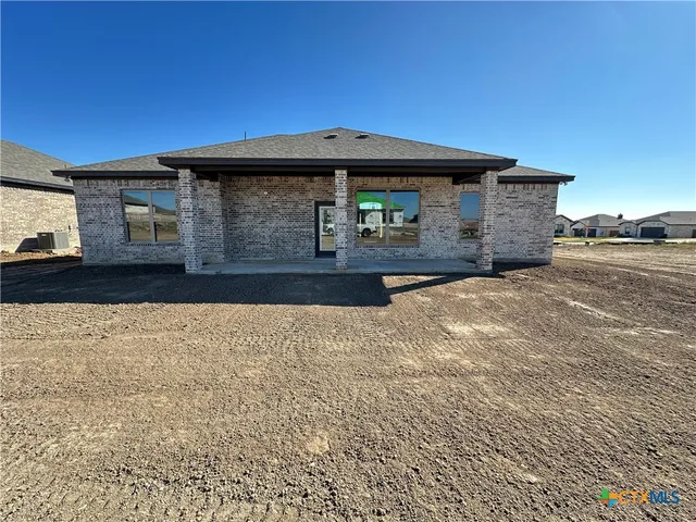 $415,000 | 2012 Yarrow Road, Temple, TX 76502