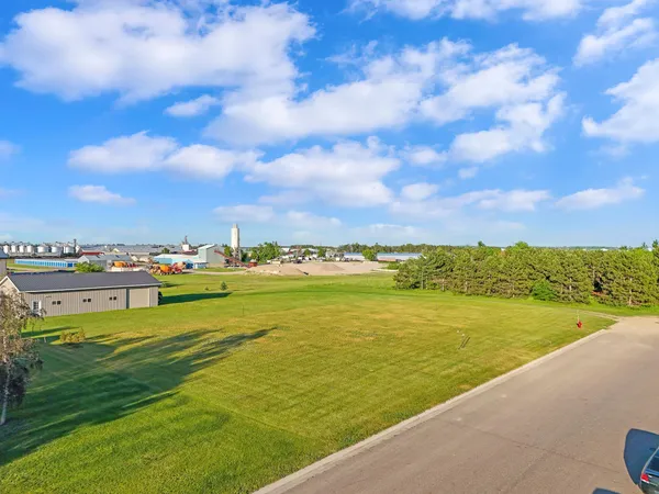$29,900 | 707 4th Street Southeast, Perham, MN 56573