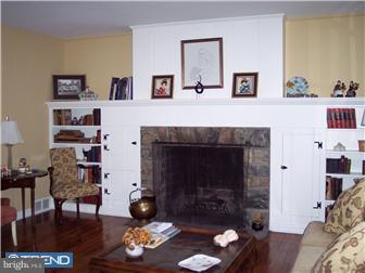 37 Shady Hill Road Media, PA 19063 - Photo 5 of 12 Living Room