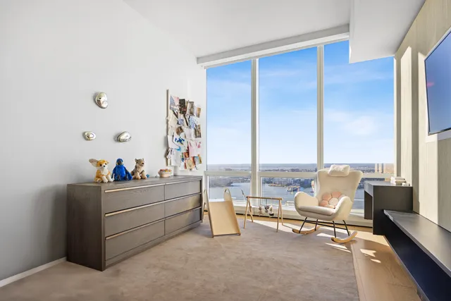 $4,595,000 | 15 Hudson Yards, Unit 64D | Hudson Yards