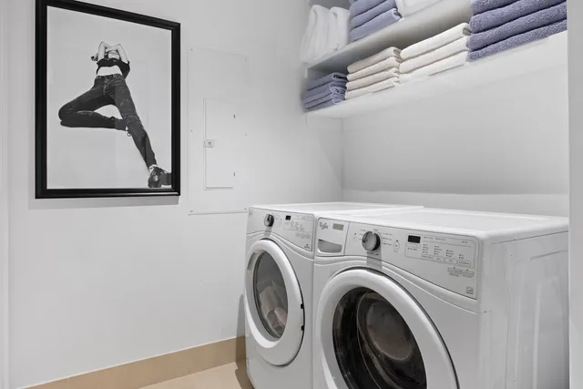 $4,595,000 | 15 Hudson Yards, Unit 64D | Hudson Yards