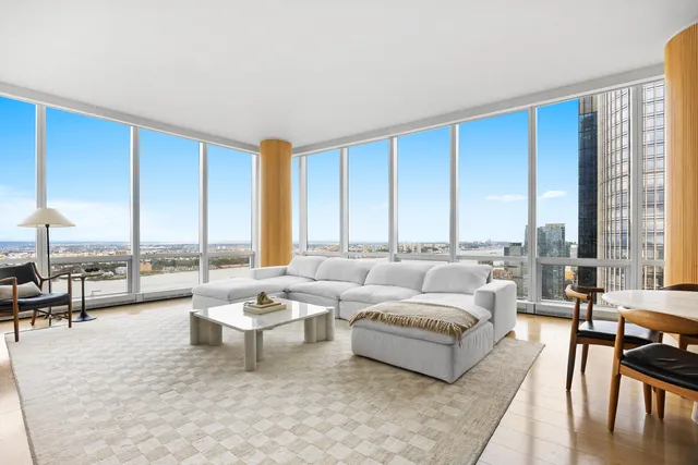 $4,595,000 | 15 Hudson Yards, Unit 64D | Hudson Yards