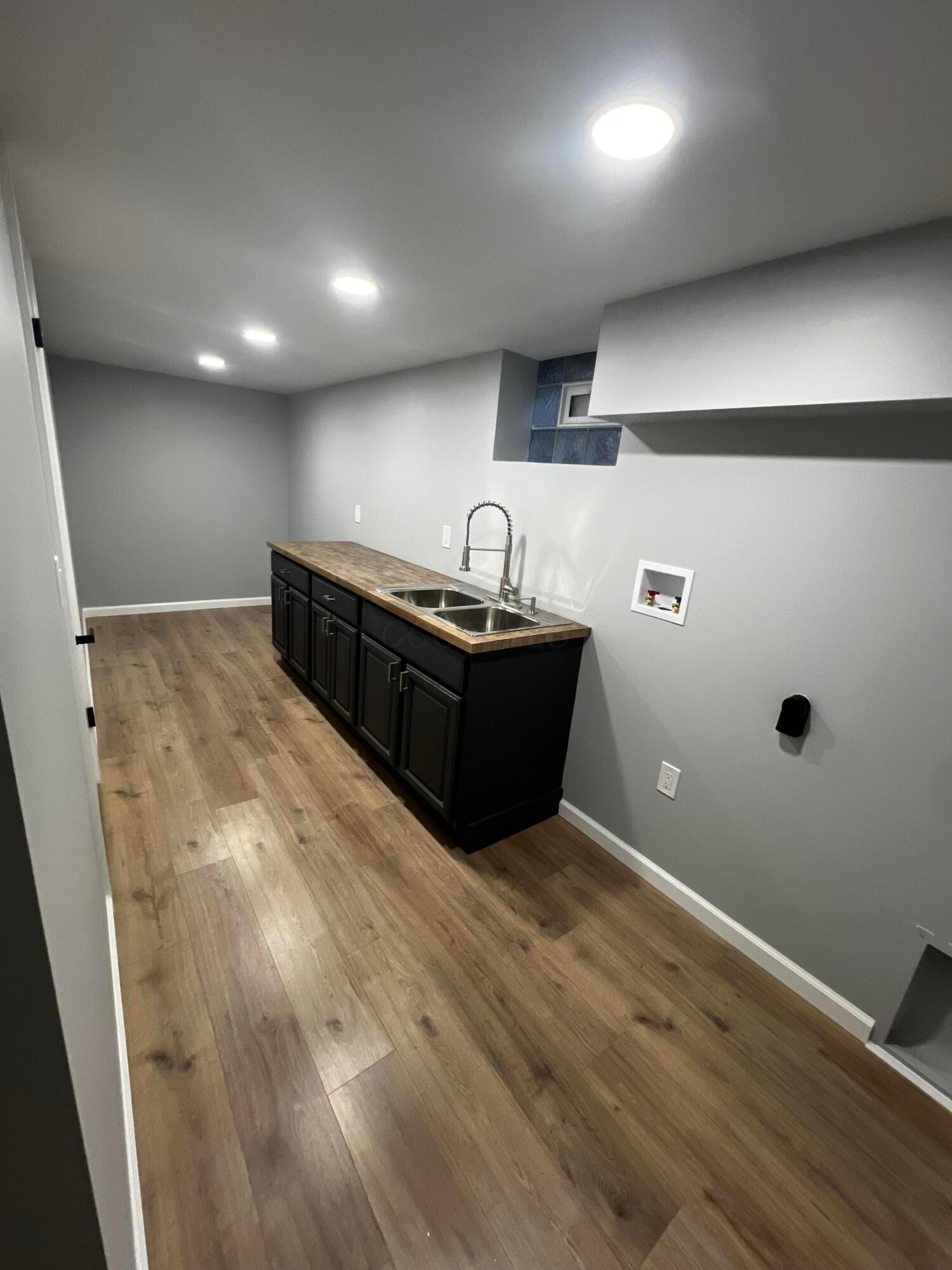2413 Edgevale Road Columbus, OH 43221 - Photo 17 of 21 78242259313__E2C908EF-0B06-4791-8E69-214
