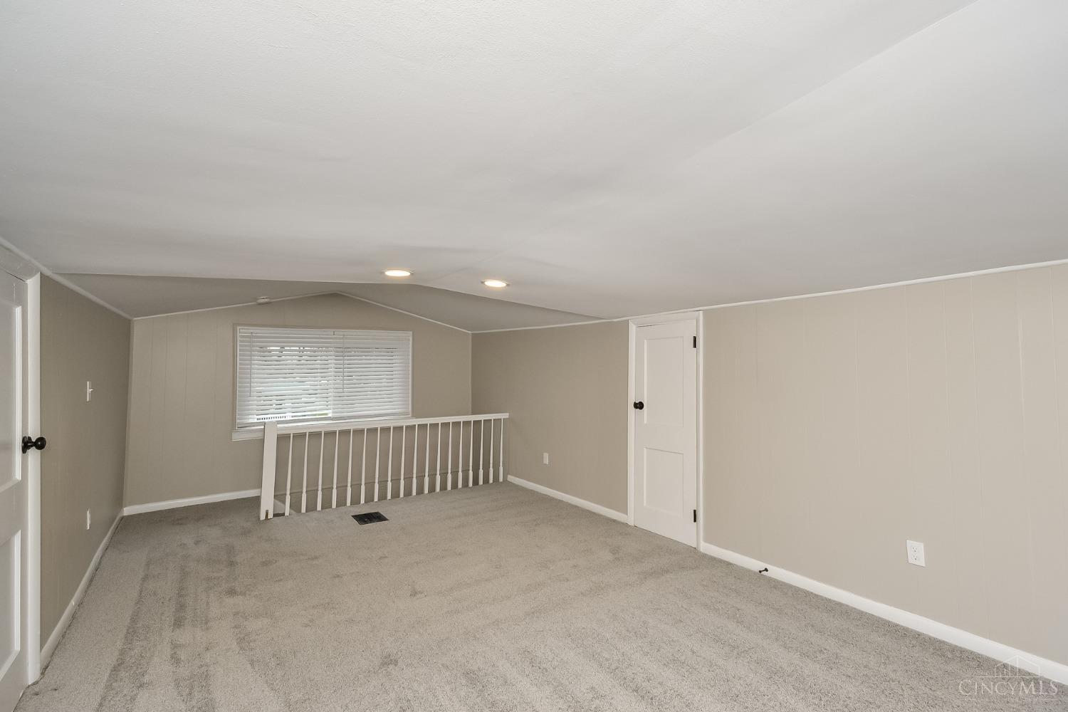 6736 Dawson Road Madeira, OH 45243 - Photo 15 of 23 Gallery Image 15