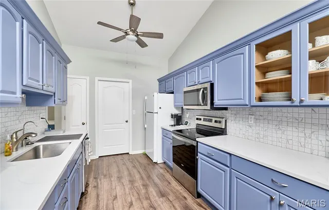 $285,000 | 50 Village Cir Drive, Winfield, MO 63389