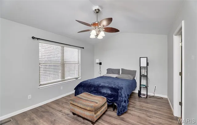 $285,000 | 50 Village Cir Drive, Winfield, MO 63389