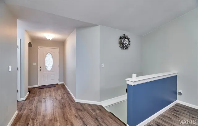 $285,000 | 50 Village Cir Drive, Winfield, MO 63389