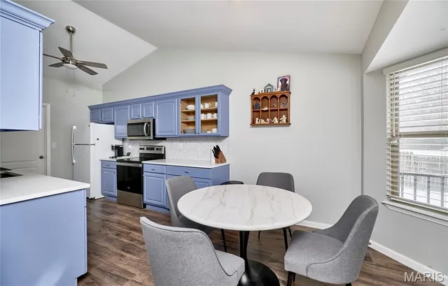 $285,000 | 50 Village Cir Drive, Winfield, MO 63389