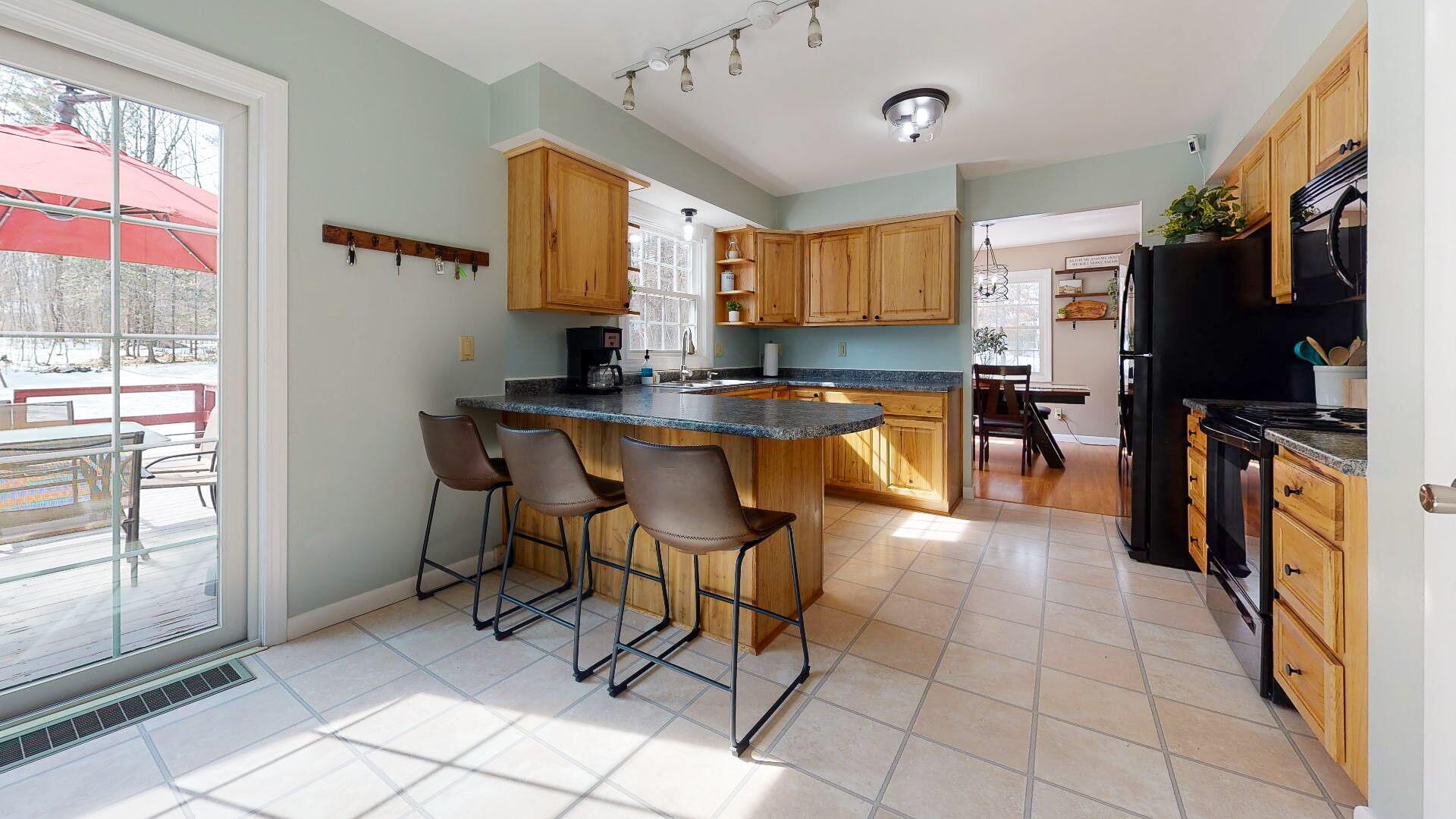 51 Riva Ridge Road Vassalboro, ME 04989 - Photo 15 of 55 23-web-or-mls-51-Riva-Ridge-Rd-Kitchen