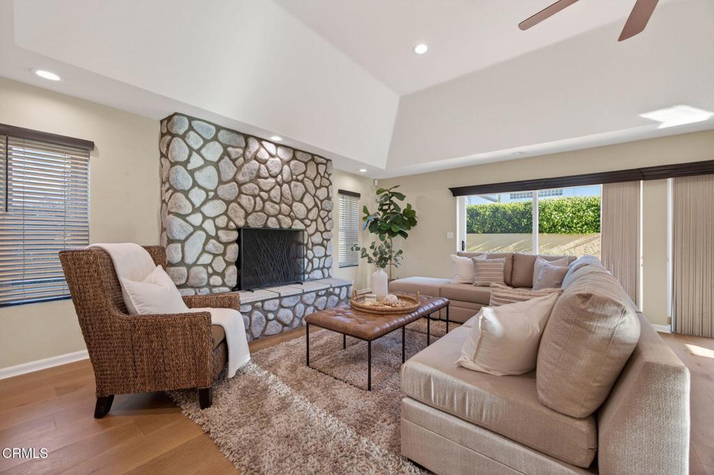 5114 Marlin Way Oxnard, CA 93035 - Photo 6 of 59