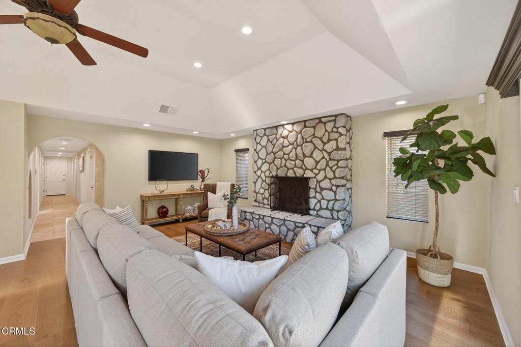 5114 Marlin Way Oxnard, CA 93035 - Photo 8 of 59