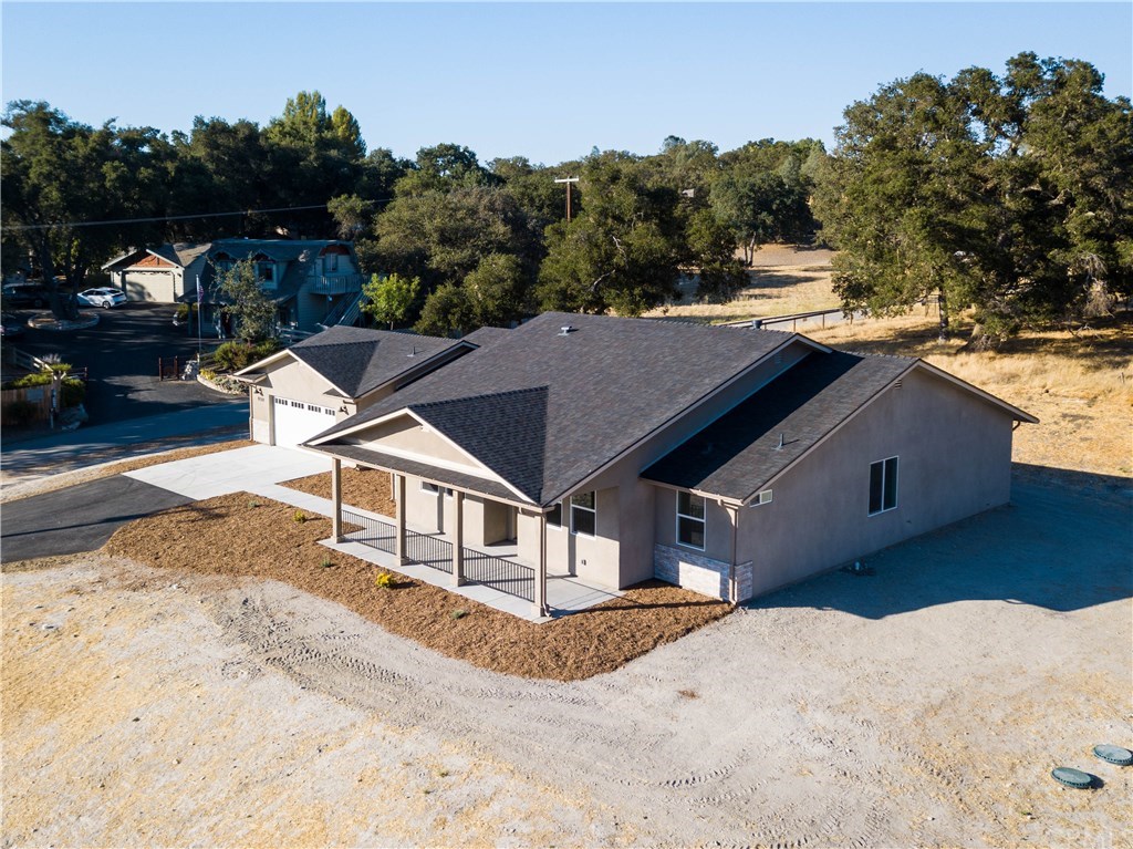 9310 Santa Clara Road Atascadero, CA 93422 - Photo 4 of 17 Gallery Image 4