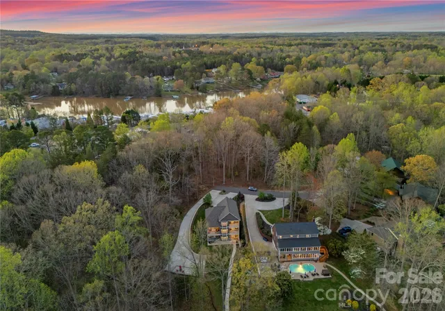 $1,590,000 | 4478 Power Drive, Sherrills Ford, NC 28673